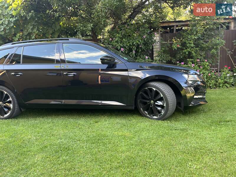 Универсал Skoda Superb 2020 в Коростене