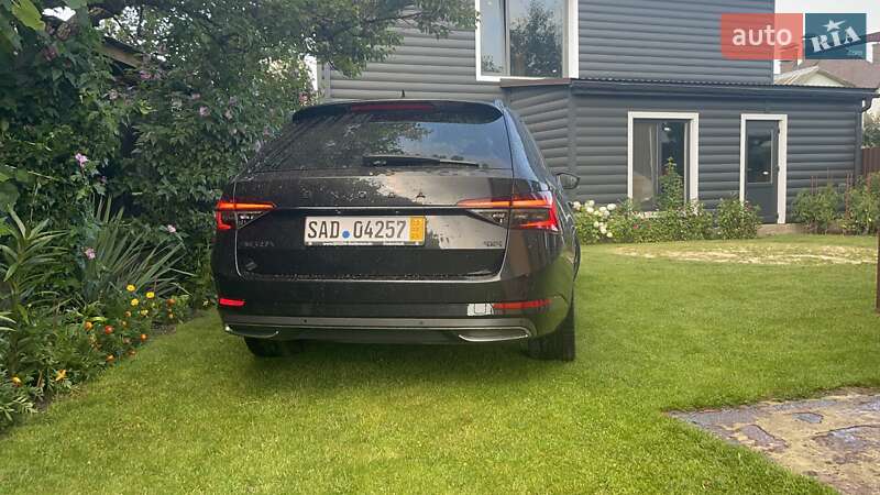 Универсал Skoda Superb 2020 в Коростене