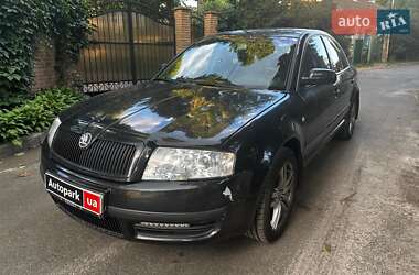 Лифтбек Skoda Superb 2002 в Киеве