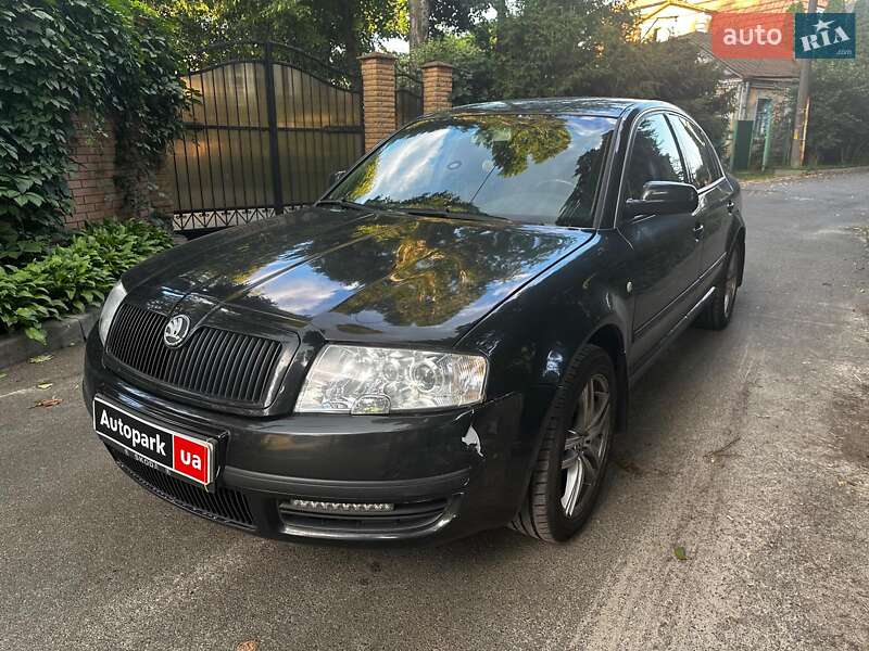 Skoda Superb 2002