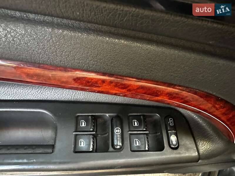 Лифтбек Skoda Superb 2002 в Киеве