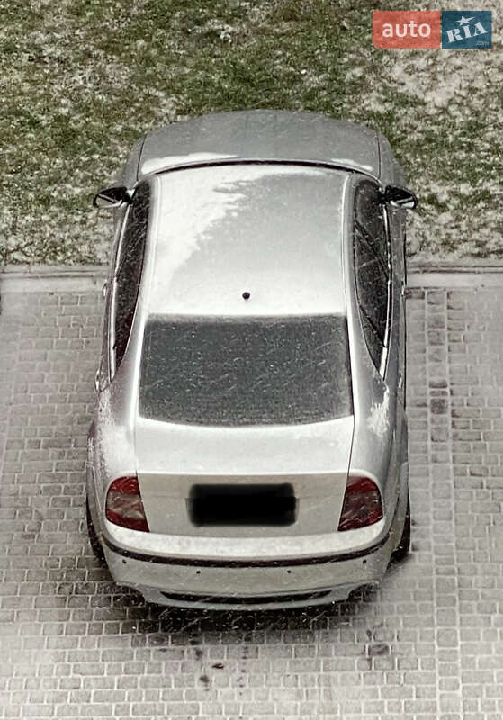 Лифтбек Skoda Superb 2007 в Ужгороде