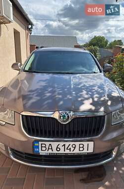 Универсал Skoda Superb 2012 в Кропивницком