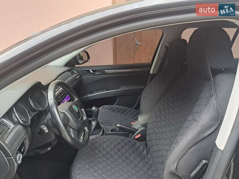 Универсал Skoda Superb 2010 в Дубно