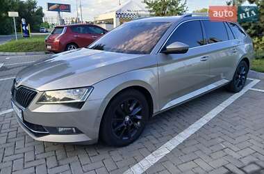 Универсал Skoda Superb 2016 в 