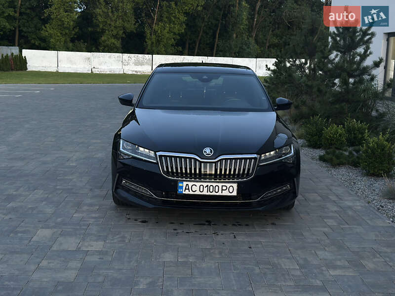 Лифтбек Skoda Superb 2019 в Львове