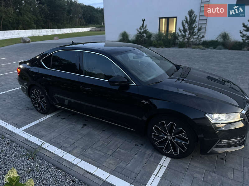 Лифтбек Skoda Superb 2019 в Львове