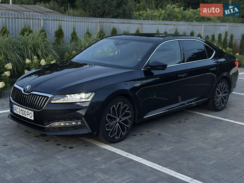 Лифтбек Skoda Superb 2019 в Львове