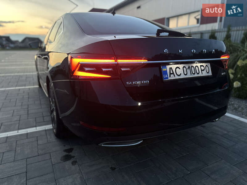 Лифтбек Skoda Superb 2019 в Львове