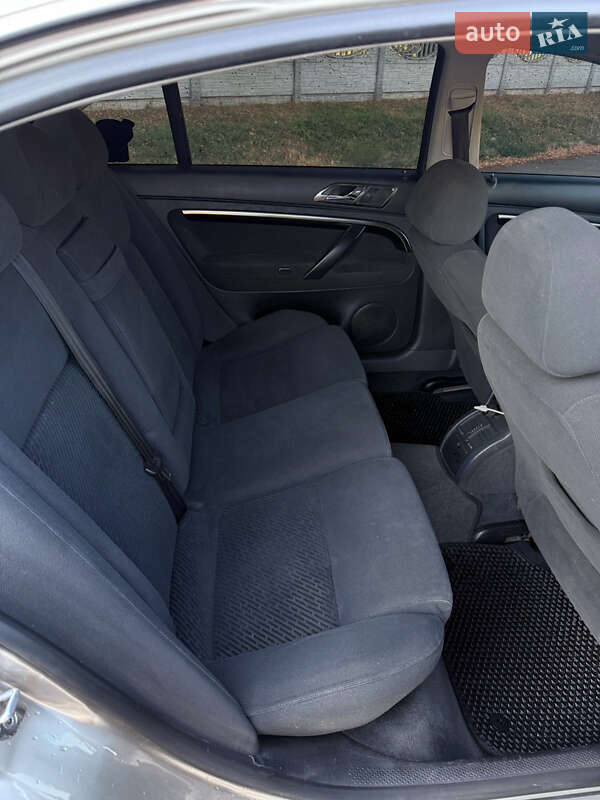 Лифтбек Skoda Superb 2005 в Соленом фото 9 Лифтбек Skoda Superb 2005 в Соленом