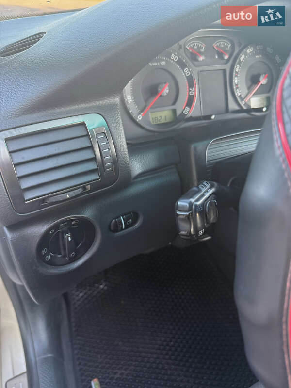 Лифтбек Skoda Superb 2005 в Соленом фото 16 Лифтбек Skoda Superb 2005 в Соленом