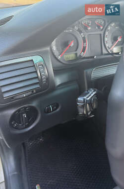 Лифтбек Skoda Superb 2005 в 