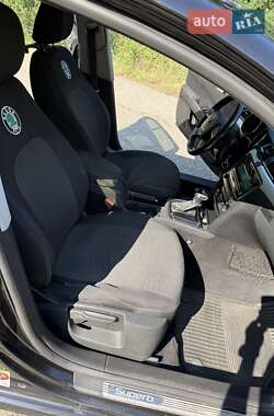 Лифтбек Skoda Superb 2010 в 