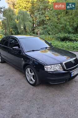 Ліфтбек Skoda Superb 2002 в Тростянці