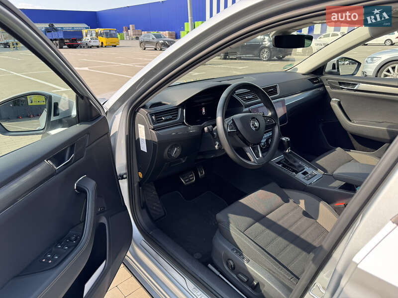 Универсал Skoda Superb 2019 в Киеве