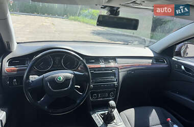 Лифтбек Skoda Superb 2009 в 