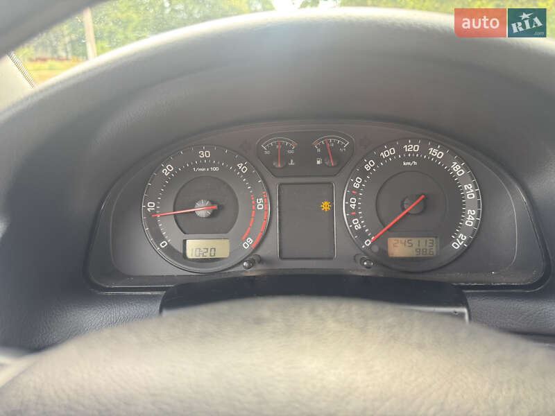 Лифтбек Skoda Superb 2005 в Краматорске