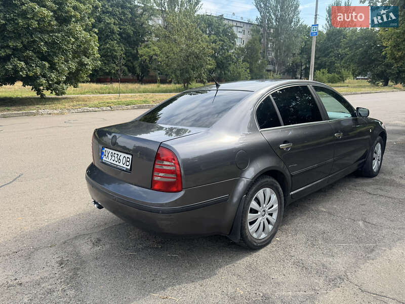 Лифтбек Skoda Superb 2005 в Краматорске