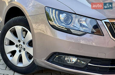 Лифтбек Skoda Superb 2014 в 