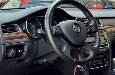 Лифтбек Skoda Superb 2014 в 