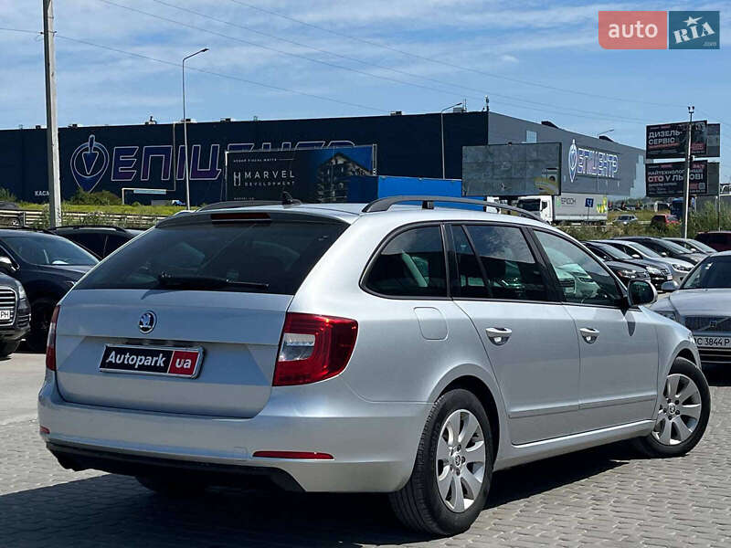 Универсал Skoda Superb 2013 в Львове