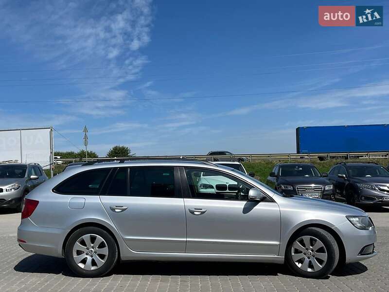 Универсал Skoda Superb 2013 в Львове