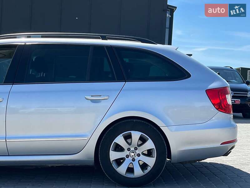 Универсал Skoda Superb 2013 в Львове