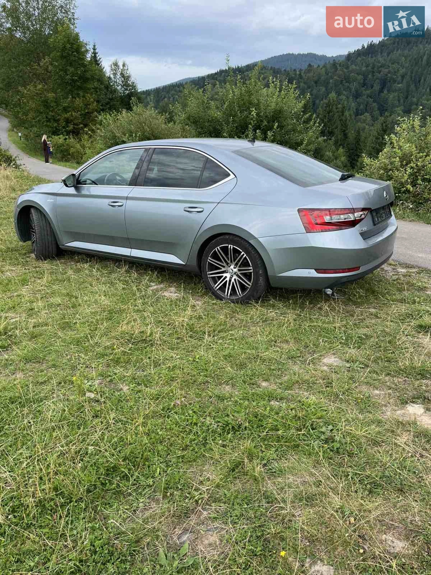 2017 Skoda Superb - мініатюра 8