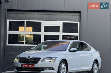 Лифтбек Skoda Superb 2019 в 