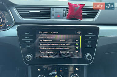 Лифтбек Skoda Superb 2019 в 