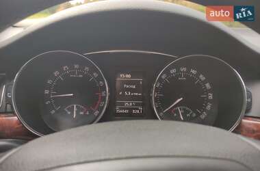 Лифтбек Skoda Superb 2011 в 
