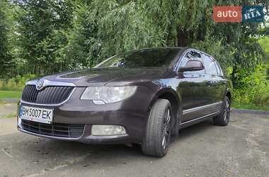 Лифтбек Skoda Superb 2011 в 