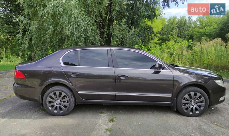 Лифтбек Skoda Superb 2011 в Ромнах фото 4 Лифтбек Skoda Superb 2011 в Ромнах