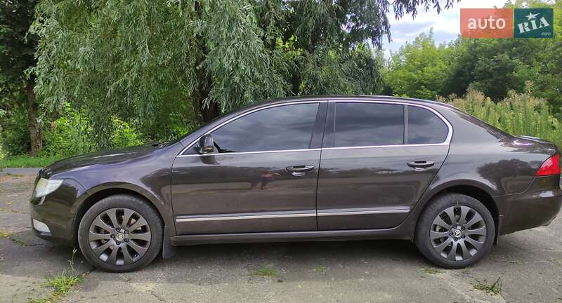 Лифтбек Skoda Superb 2011 в Ромнах фото 5 Лифтбек Skoda Superb 2011 в Ромнах