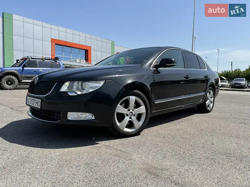 Skoda Superb 2011