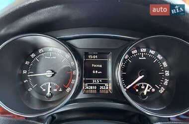 Лифтбек Skoda Superb 2011 в 