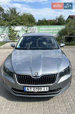 Лифтбек Skoda Superb 2015 в Ивано-Франковске