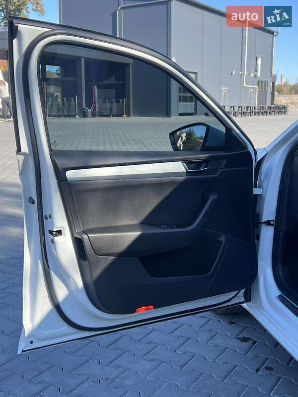 Універсал Skoda Superb 2015 в Зборові фото 15 Універсал Skoda Superb 2015 в Зборові