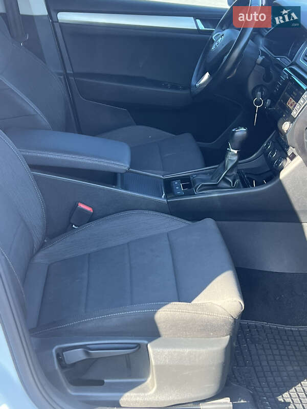 Універсал Skoda Superb 2015 в Зборові фото 26 Універсал Skoda Superb 2015 в Зборові