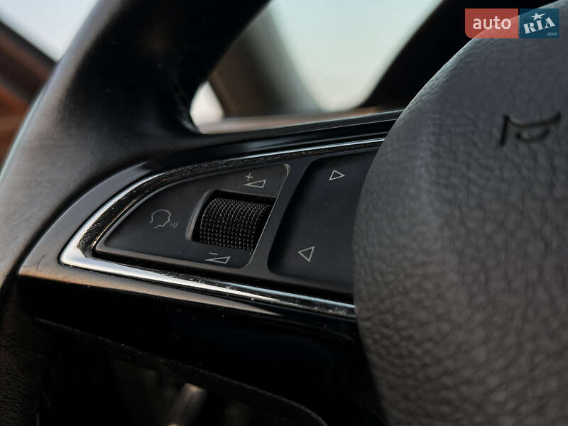 Лифтбек Skoda Superb 2017 в Киеве