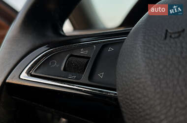Лифтбек Skoda Superb 2017 в 