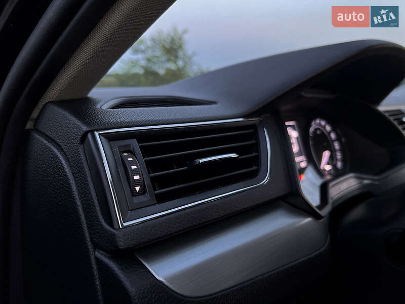 Лифтбек Skoda Superb 2017 в Киеве
