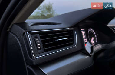 Лифтбек Skoda Superb 2017 в 