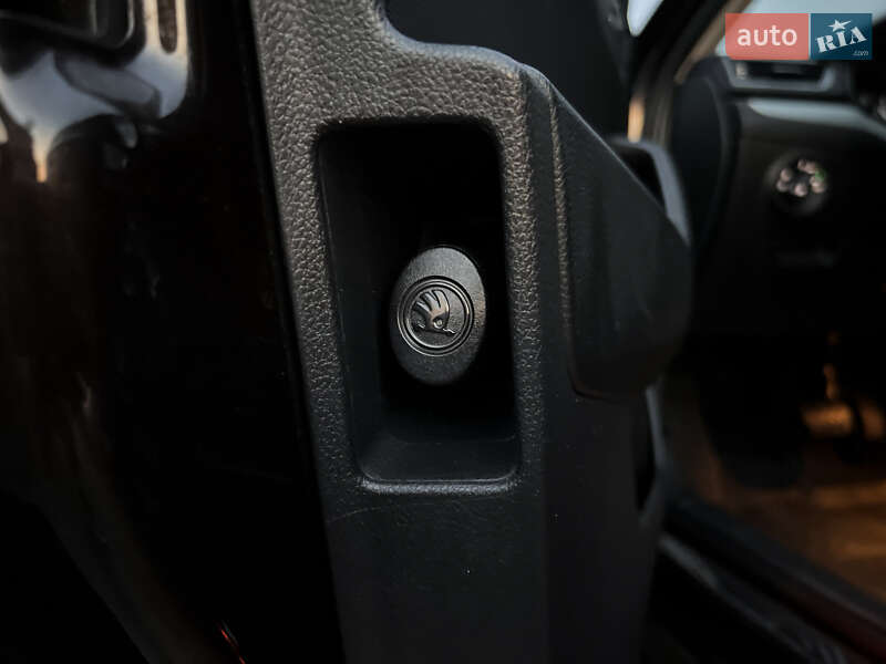 Лифтбек Skoda Superb 2017 в Киеве