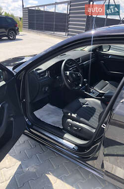 Лифтбек Skoda Superb 2022 в 