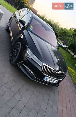 Универсал Skoda Superb 2019 в 