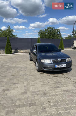 Лифтбек Skoda Superb 2007 в 
