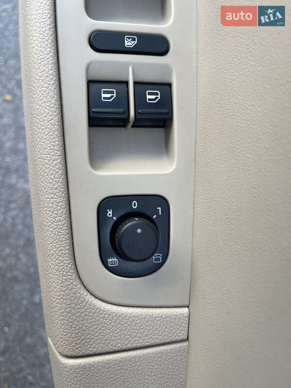 Универсал Skoda Superb 2012 в Киеве