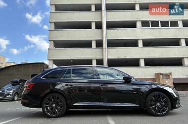 Универсал Skoda Superb 2020 в 