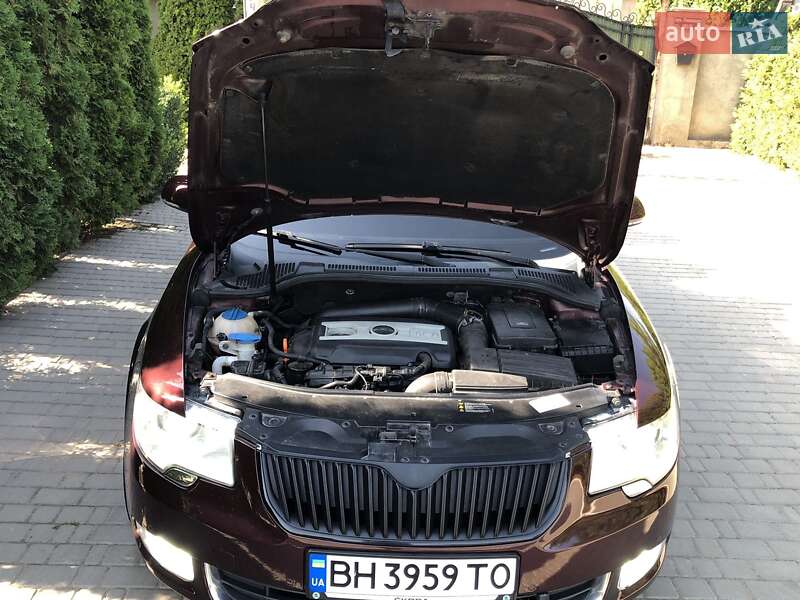 Ліфтбек Skoda Superb 2009 в Теплодарі